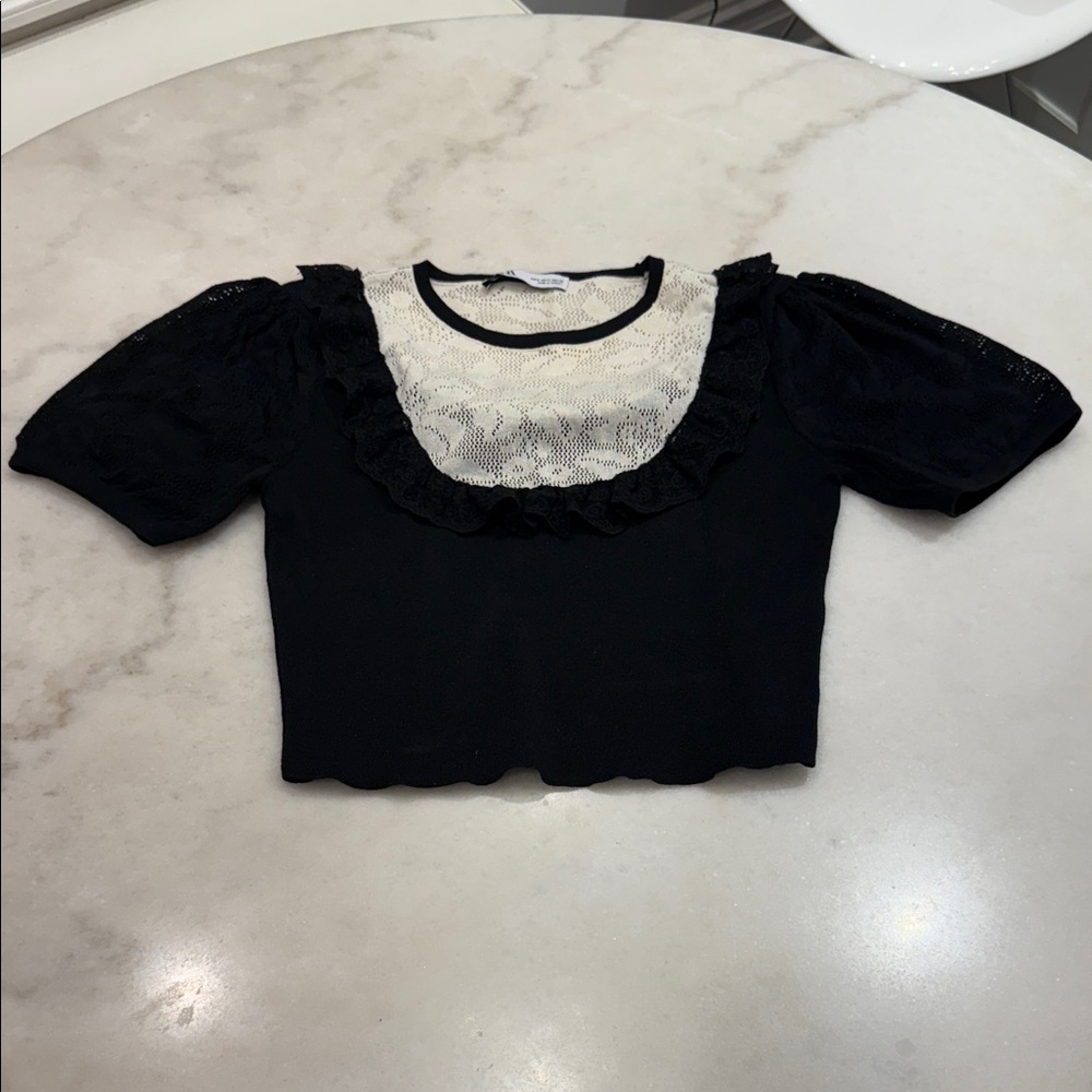 NWOT Zara Black and cream  Lace Crop Top
